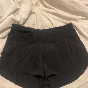 Lululemon shorts speed up high rise!